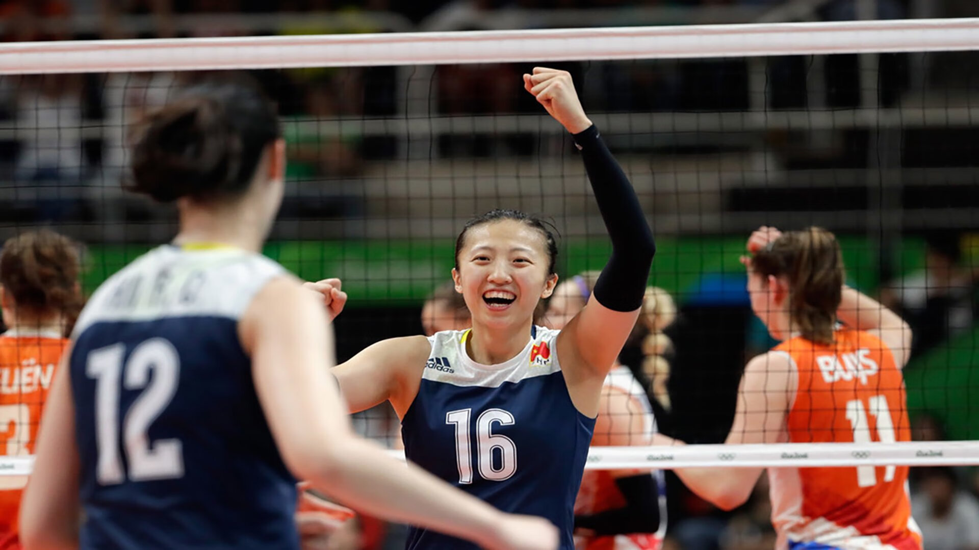 世界杯头名之争乌拉圭2-1德国，库尔图瓦高接抵挡+中场逆天控制，太燃了！